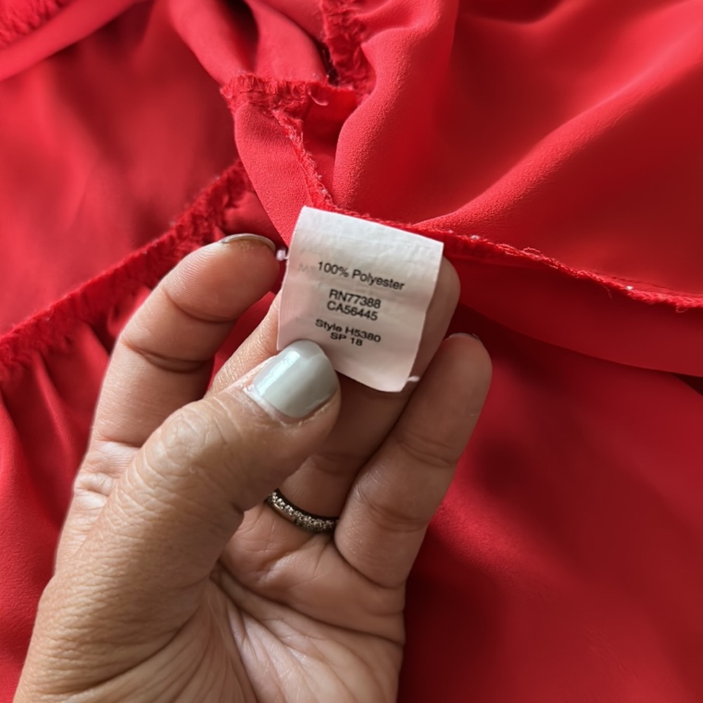 Red flowy blouse - Picture 4 of 5